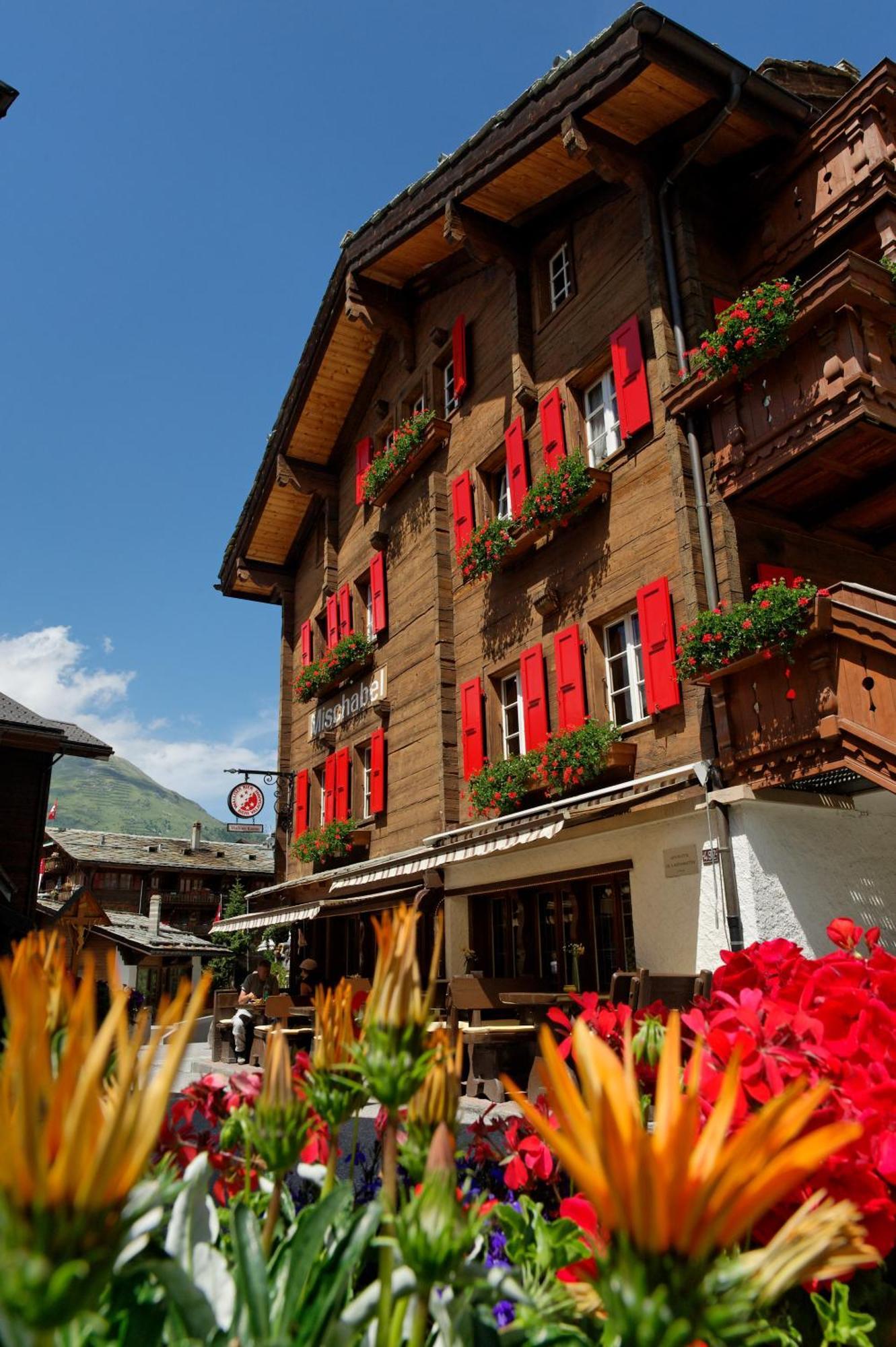 Walliserkanne Hotel