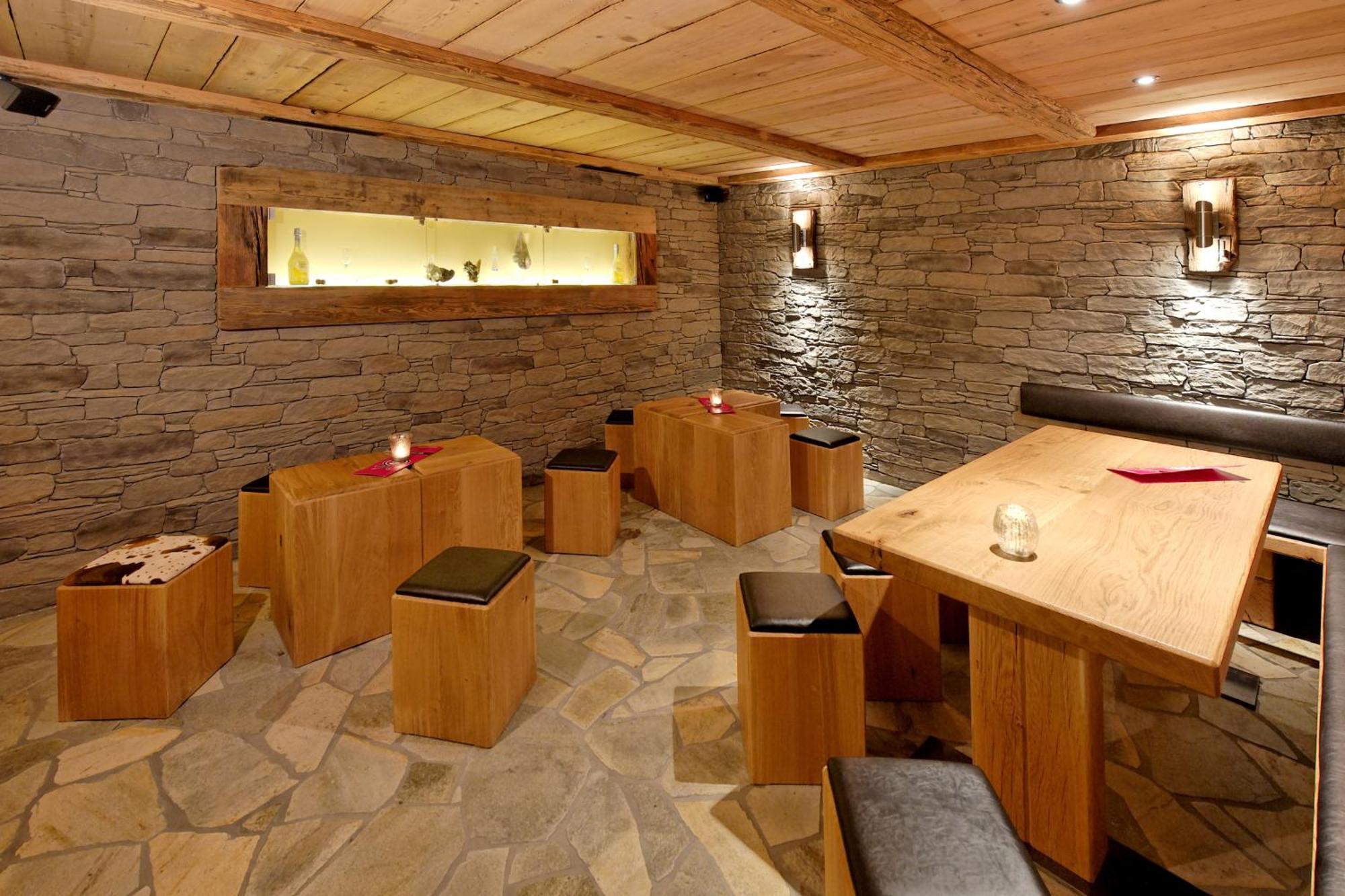 Walliserkanne Hotel 3*