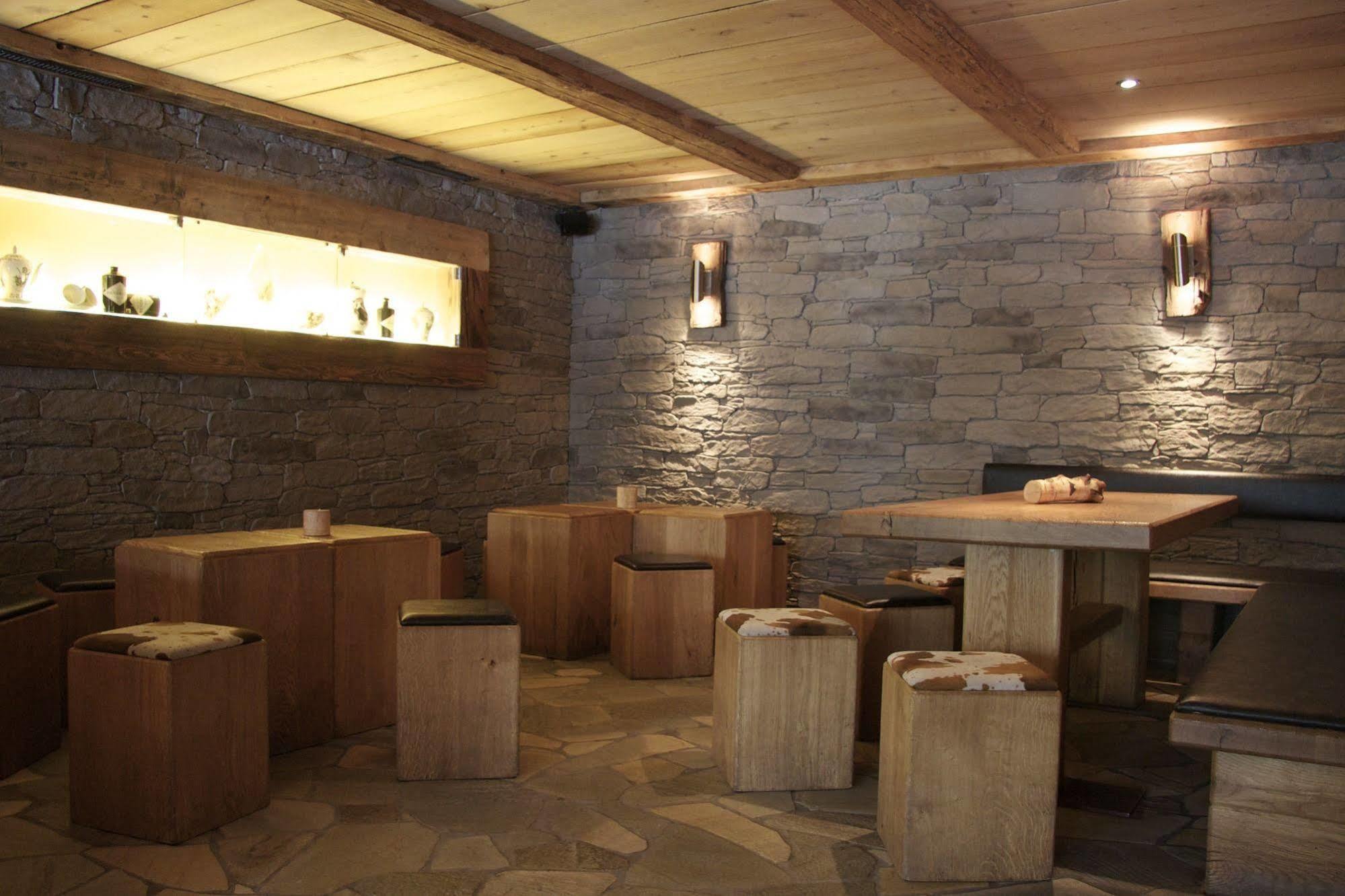 Walliserkanne Hotel 3*